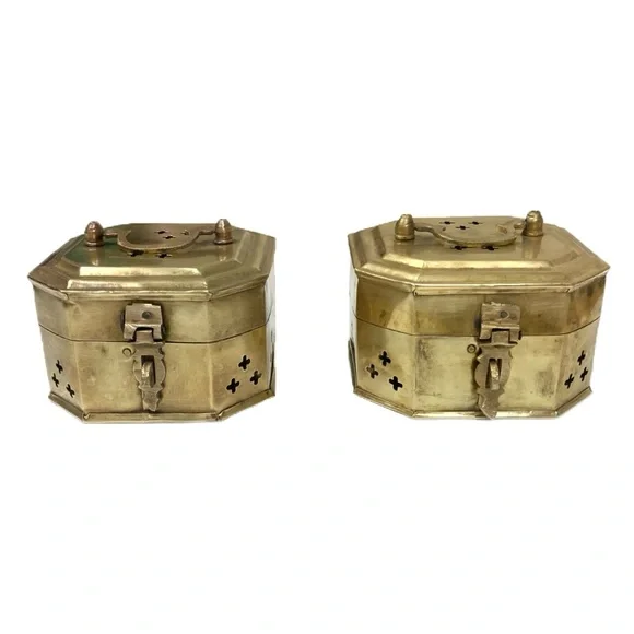 Vintage Brass Cricket Octagon Box with Handle X2 - Picture 2 of 6